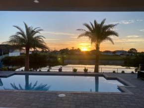 Canal Waterfront house-Pool-Fishing and Game Room